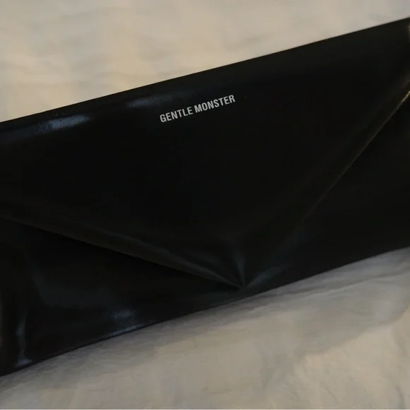 Gentle Monster Diane 02 Black and Gold Sunglasses - Picture 2 of 11